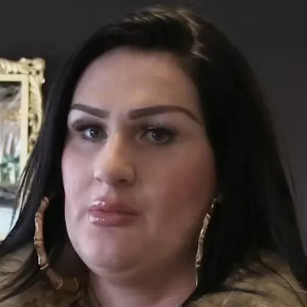 Louisa Janssen choqueert het hele land met foto zonder make-up