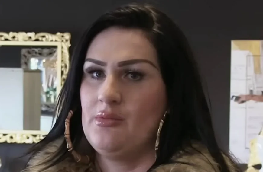 Louisa Janssen choqueert het hele land met foto zonder make-up