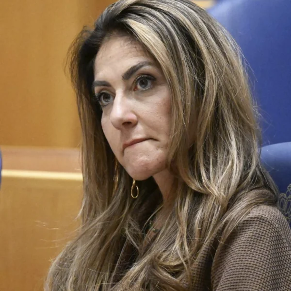 SCHOK voor Nederland: Dilan Yeşilg&ouml;z trekt zich plotseling terug &ndash; &ldquo;Ik kan dit niet langer volhouden&rdquo;