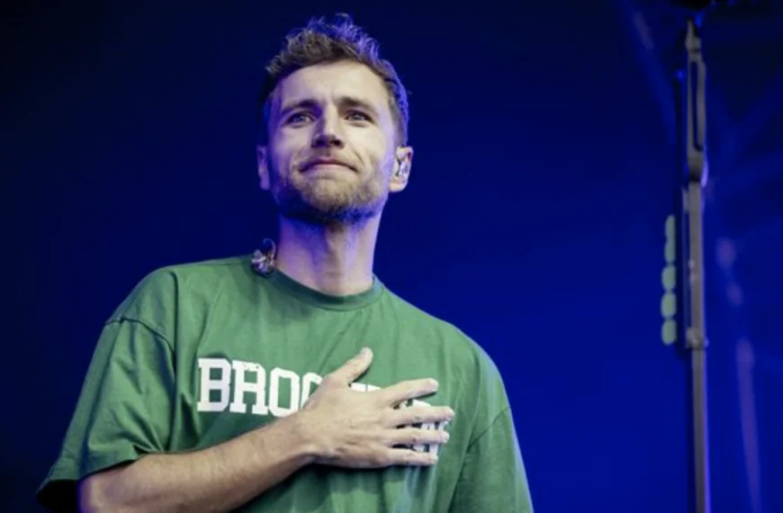 Freek maakt groot nieuws over longkanker bekend