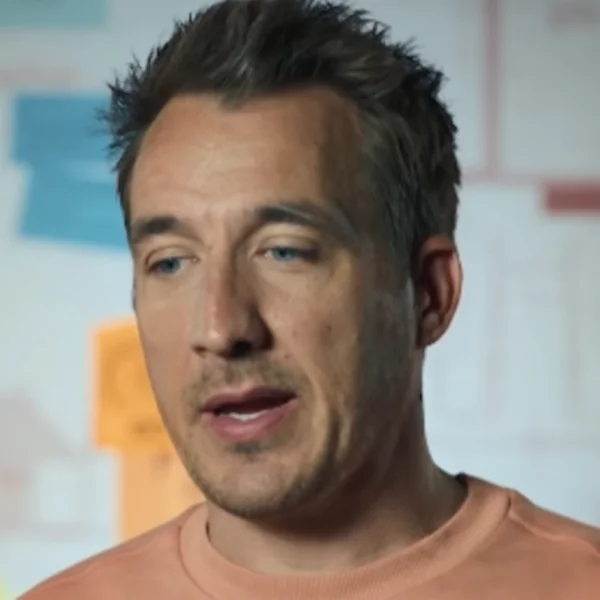 Ex-politieman Andy Peelman over zijn irritaties in het verkeer: &acute;Middenvakrijders wil ik verm00rden&acute;