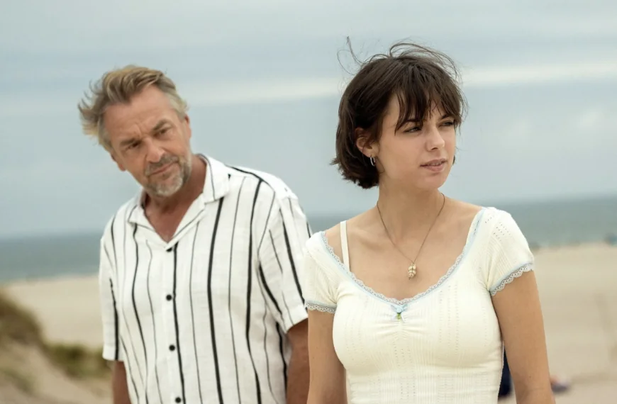 “DIT IS PRECIES DE REDEN” – Badgast slaat meteen aan met ijzersterk script en onverwachte Tom Waes: “Dit blijft nog lang nazinderen bij de kijker”