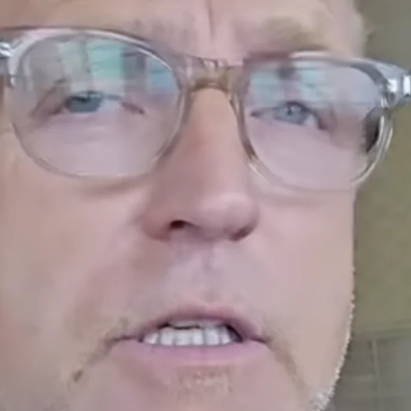 Gordon nog altijd ernstig ziek: ´Kan nog wéken duren!´