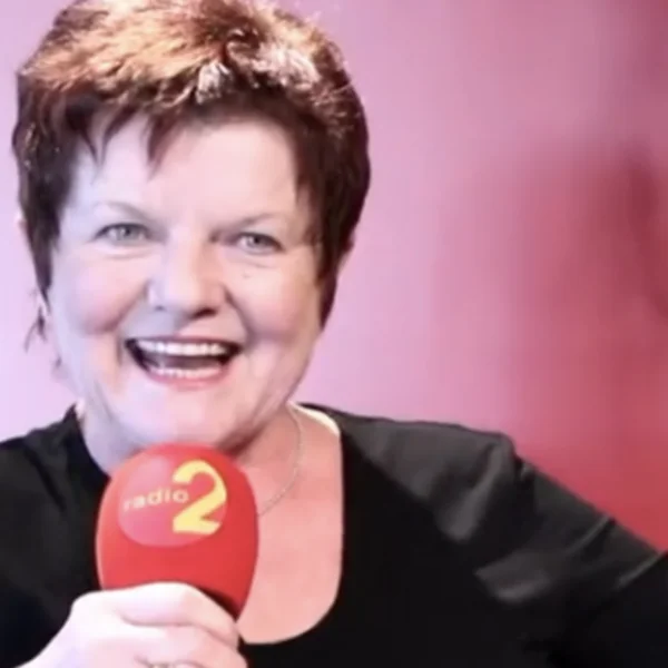 Janine Bischops met grote spoed in ziekenhuis opgenomen: &acute;Zware operatie&acute;