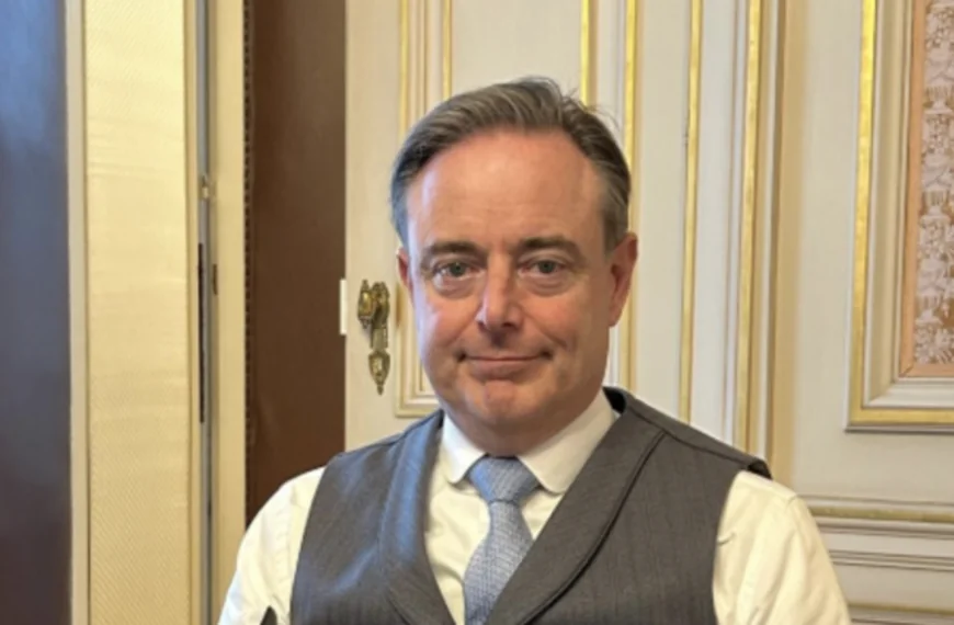 Dit is wat Bart De Wever niet graag ziet gebeuren na het verhaal van zijn vrouw: &acute;Is echt heel hard&acute;