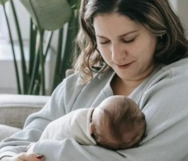 Petra (43): &lsquo;Onze nakomeling is niet gewenst in mijn gezin!&rsquo;