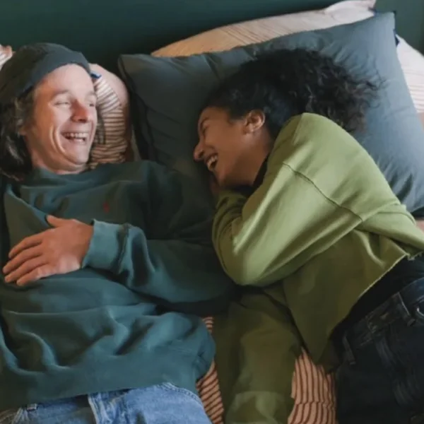 Eros en Soumaya uit &lsquo;Huis Gemaakt&rsquo; nemen ingrijpende beslissing over Ashley en Emiel: &ldquo;We doen dit bewust&rdquo;