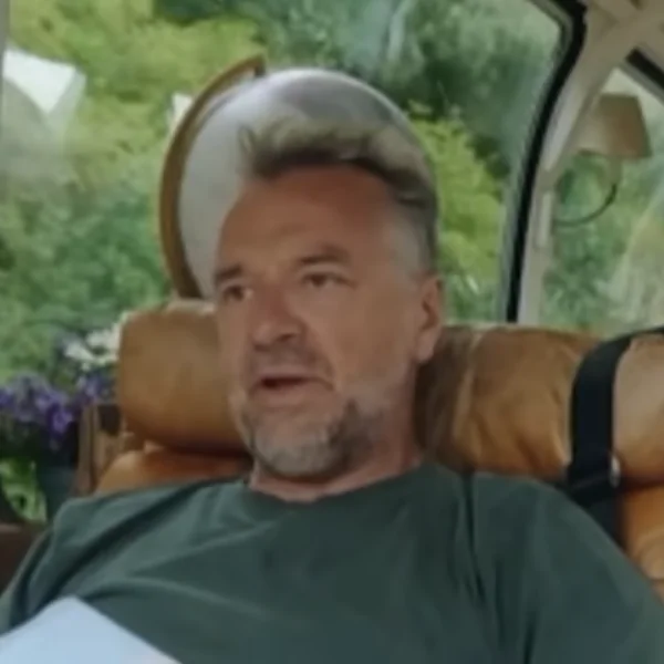 Tom Waes vertrokken naar levensgevaarlijke bestemming voor special van Reizen Waes