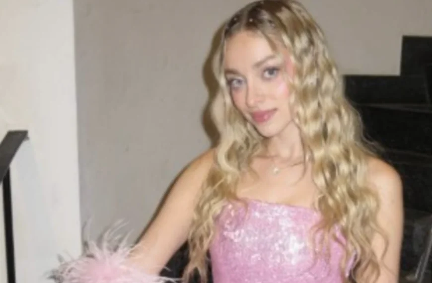 Ophef om kledingkeuze Camille tijdens Gouden K&acute;s: &acute;Past wel in het plaatje&acute;