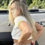 Man krijgt deze onschuldige foto van zijn vrouw en vraagt meteen een scheiding aan