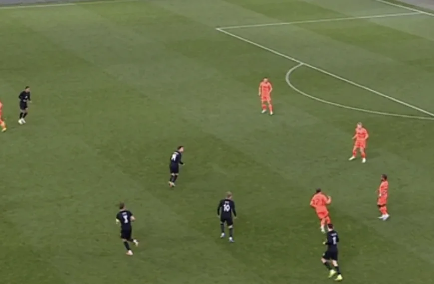 Oranje-kijkers gaan los: &rdquo;NOOIT meer oproepen!&rdquo;