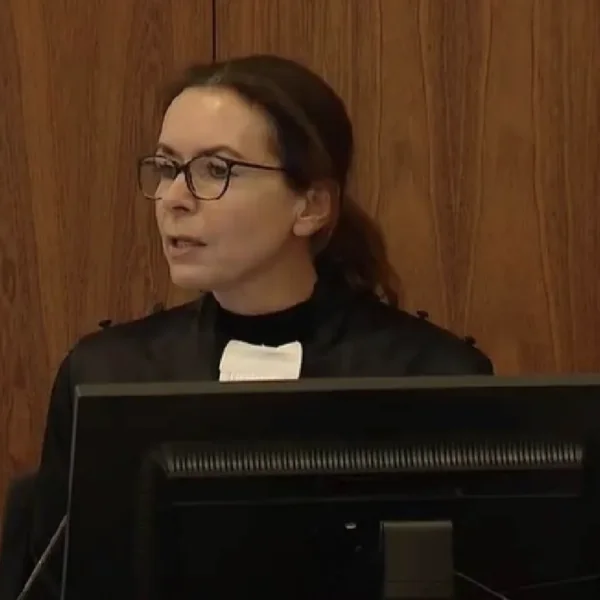 NET BINNEN: Ali B krijgt keiharde klap van het OM