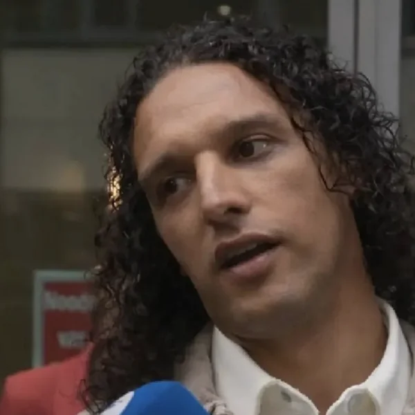 Ali B. doet verbijsterende uitspraak bij aankomst rechtbank