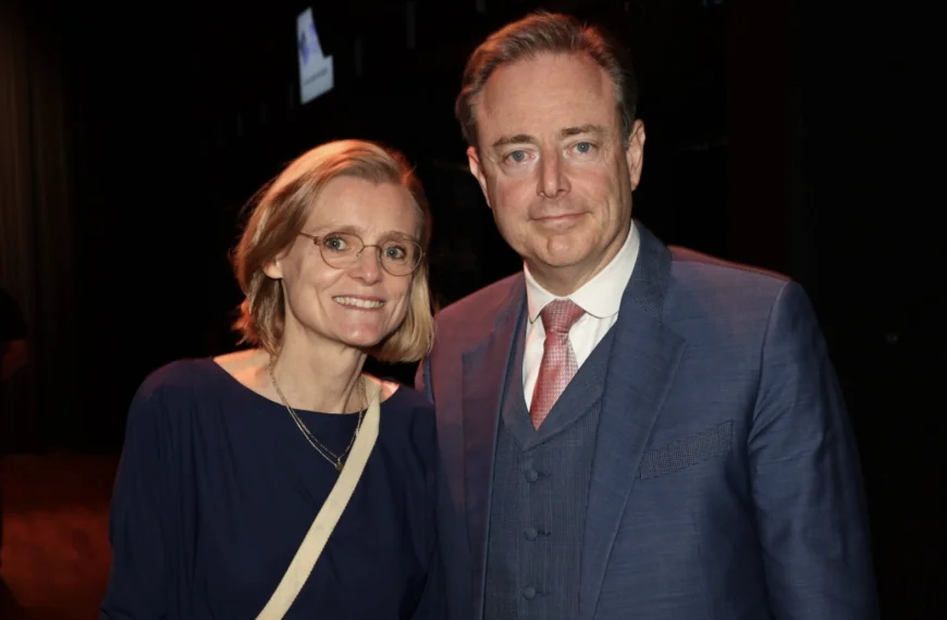 &ldquo;Onwaarschijnlijk en hartverscheurend&rdquo; &ndash; Bart De Wever deelt schokkend nieuws over de gezondheid van zijn vrouw: &ldquo;Ik wou dat alles weer gewoon was&rdquo;