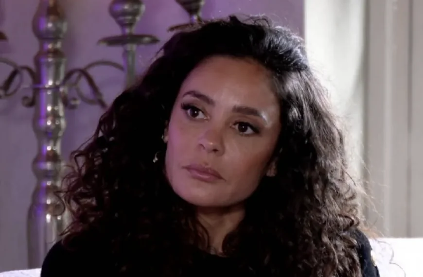 Volgers schrikken van nieuw gezicht Fajah Lourens (44) na meerdere ingrepen