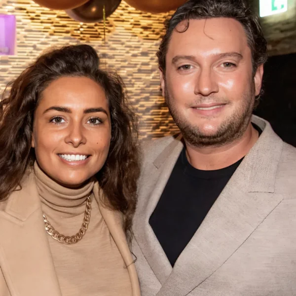 Schokkend nieuws: Kimberley Kruiter, de vrouw van Tino Martin, deelt een verdrietige update over de zanger