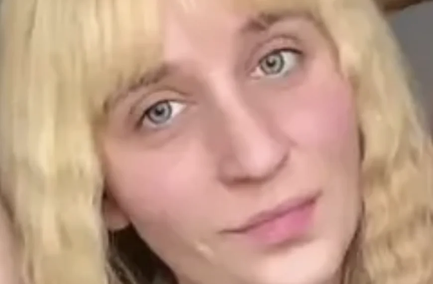 Vrouw laat al haar lichaamshaar staan en is daar ontzettend trots op