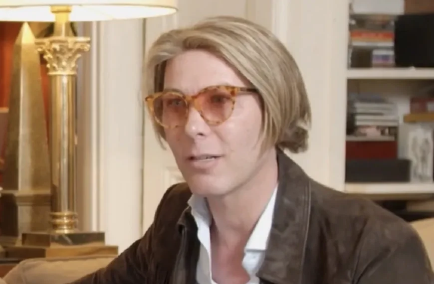 Rogier Smit weet eindelijk wie zijn echte vader is en schrikt daar zelf van