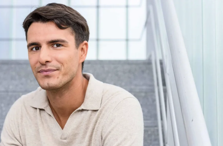 HARTVERSCHEUREND: Conner Rousseau spreekt open over zijn eenzaamheid &ndash; &ldquo;Niemand weet hoe diep dit snijdt&rdquo;