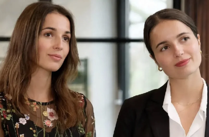 Kopen Zonder Kijken-kijkers gaan los en zeggen allemaal hetzelfde over de twee zussen