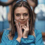 Laura Omloop stopt per direct met zingen