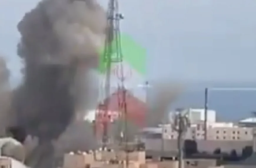 Iran verklaart &rsquo;totale oorlog&rsquo; die &lsquo;enkele ogenblikken&rsquo; gaat beginnen, Trump waarschuwt voor wat hij zal doen