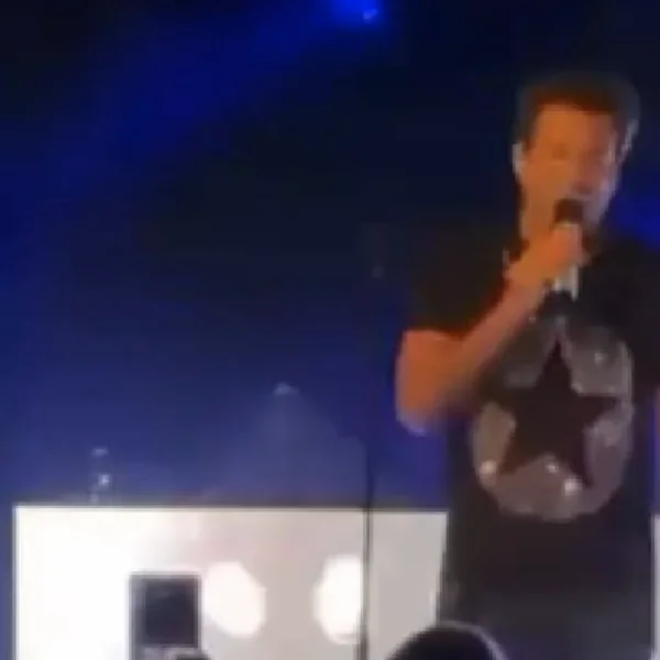 Gerard Joling reageert op knokpartij met jongen uit publiek