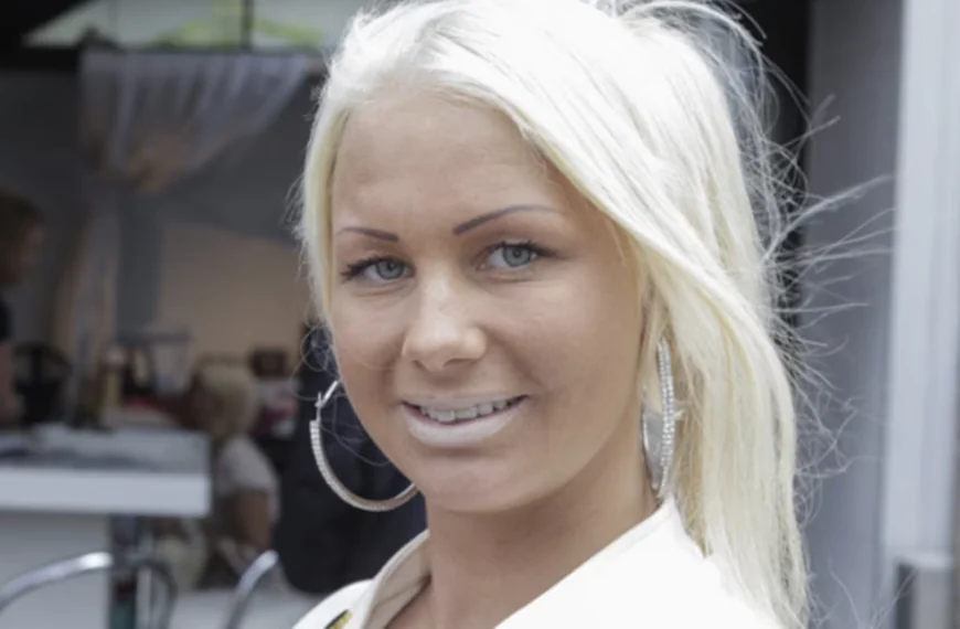 Volgers in shock om nieuw gezicht van Samantha &lsquo;Barbie&rsquo;