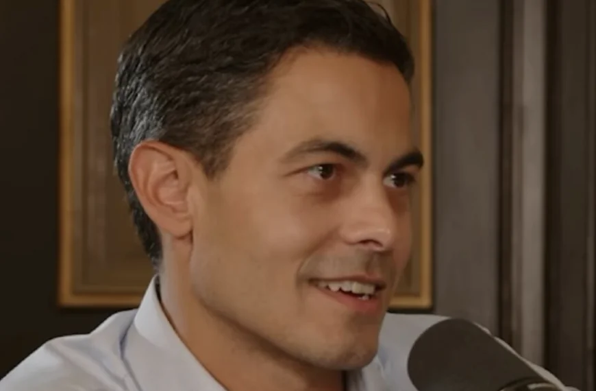 De benzineprijs kan stijgen naar 3,50 euro of hoger, Rob Jetten ziet geen reden om in te grijpen