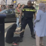 VIDEO: Discussie om knetterharde ingreep van politieagent tegen twee vrouwen met hoofddoek in Utrecht