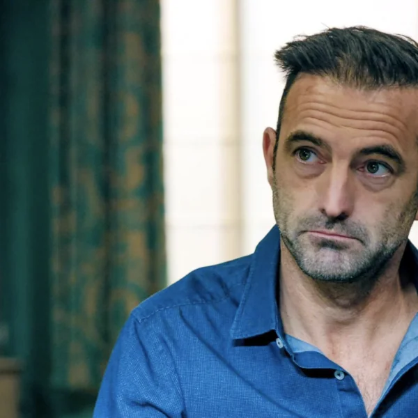 Gunther Levi sneert naar makers &lsquo;Familie&rsquo;: &ldquo;Nooit achter die beslissing gestaan&rdquo;