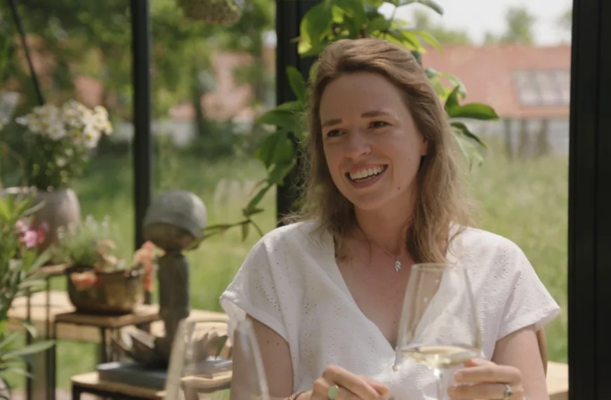 Stephanie Planckaert schrikt van kosten renovatie: &ldquo;Je wilt die facturen niet zien&rdquo;