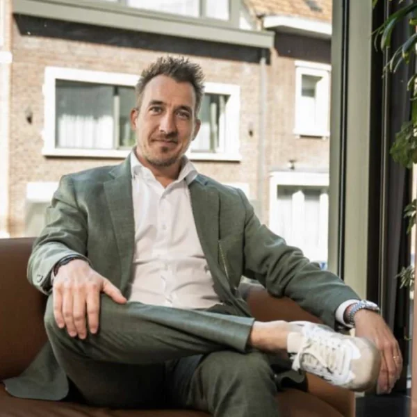 Andy Peelman doet wel heel vreemde aankondiging