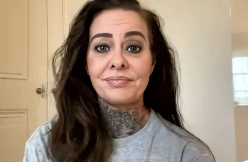 Wendy van Hout krijgt harde klap in zangcarri&egrave;re en is er kapot van