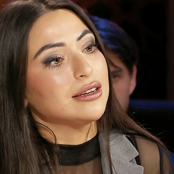 We begrijpen Jan Smit wel: Lale G&uuml;l laat resultaten zien van het vele squatten!