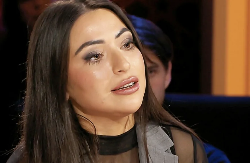 We begrijpen Jan Smit wel: Lale G&uuml;l laat resultaten zien van het vele squatten!