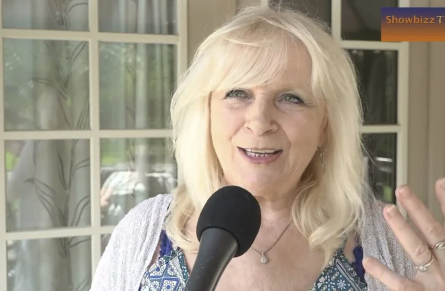 Grote onzekerheid voor zangeres Mieke, na dubbele operatie van keelkanker