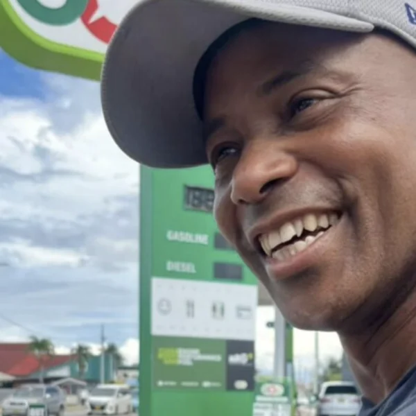Dit is de nieuwe, 24 jaar jongere, vriendin van Humberto Tan