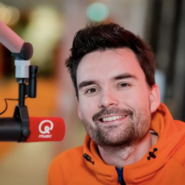 Om deze verdrietige reden is Domien Verschuuren afwezig bij Qmusic