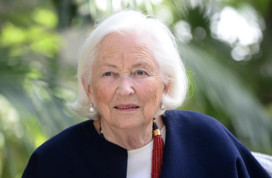 Droevig nieuws over Koningin Paola (88) &ndash; Prins Laurent is bedroefd en bevestigt dit droevige nieuws
