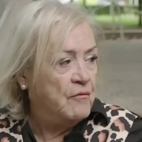 Weduwnaar Viola Holt had twee weken na overlijden al een ander