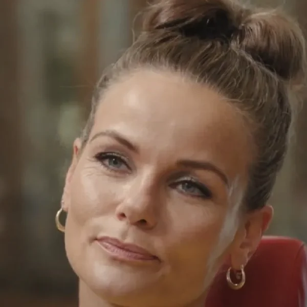 Angela Schijf nu onherkenbaar met compleet nieuwe look
