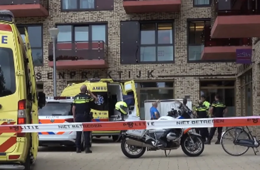 Zusjes (12, 14 en 16) schrijven afscheidsbrief en springen samen van balkon: ´Droevige reden´